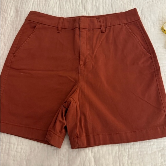 Anne Klein Jeans  - Chino Shorts in Antique Red/Rust Size 8 -NEW with tags - Picture 2 of 9